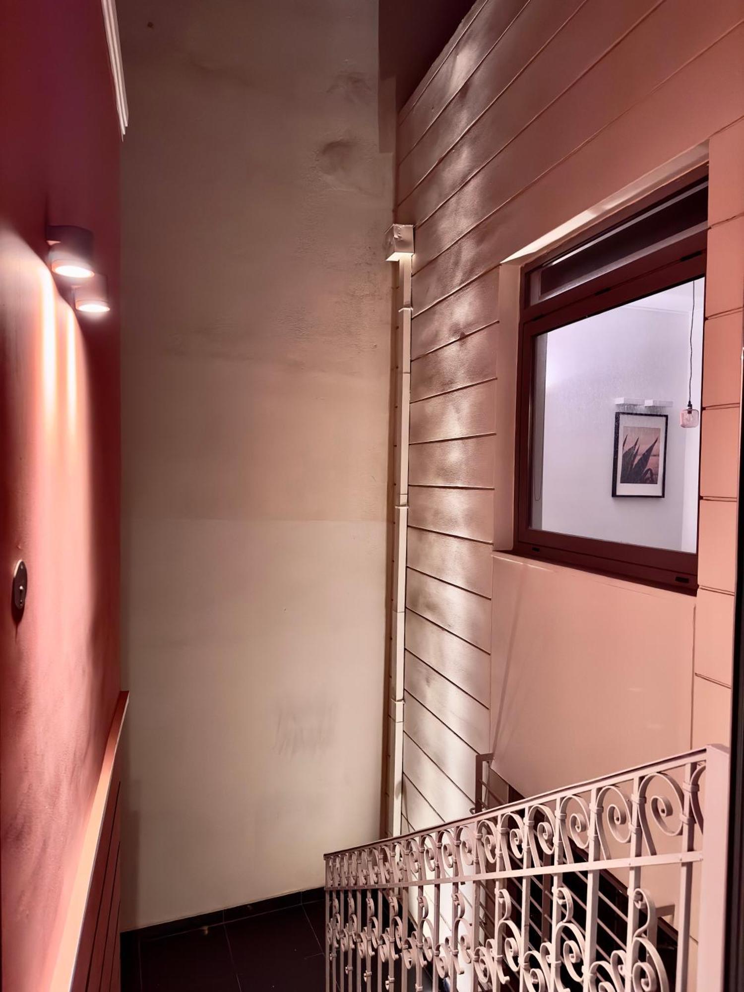 Pink Mango Hostel Athens Exterior photo